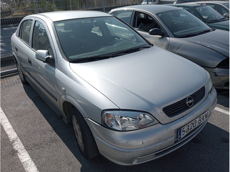 opel astra g berlina del año 2002