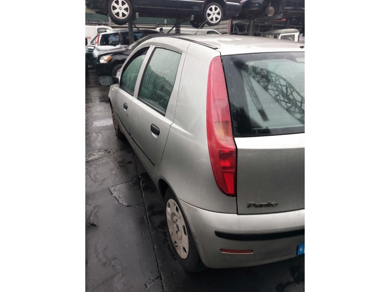 fiat punto berlina (188) del año 2004