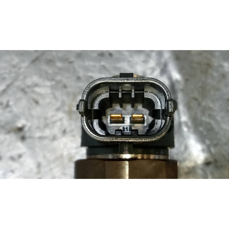 Recambio de inyector para kia sportage business 2wd referencia OEM IAM 0445110589 338002A610 