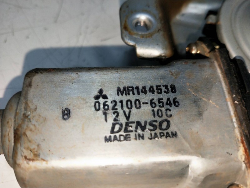 Recambio de elevalunas trasero derecho para mitsubishi l 200 (k6/7) referencia OEM IAM MR144538 0621006546 4P