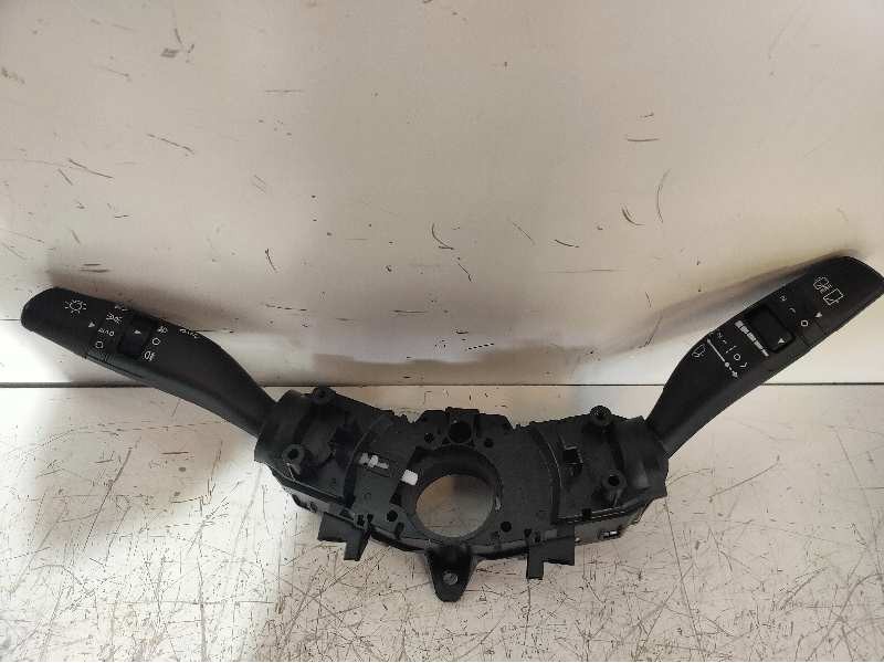 Recambio de mando luces para kia stonic (ybcuv) concept referencia OEM IAM 93403H8950 B895 
