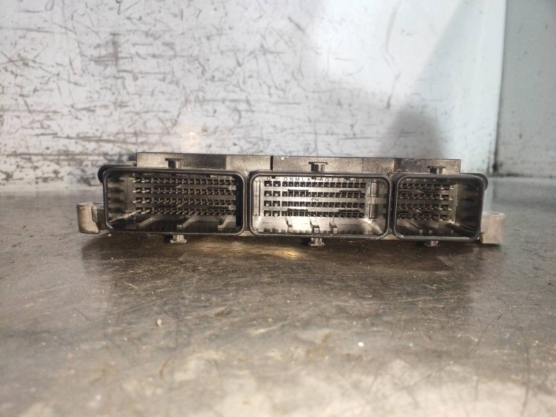 Recambio de centralita motor uce para renault clio iv business referencia OEM IAM 0281030439 237102213R 237104128R
