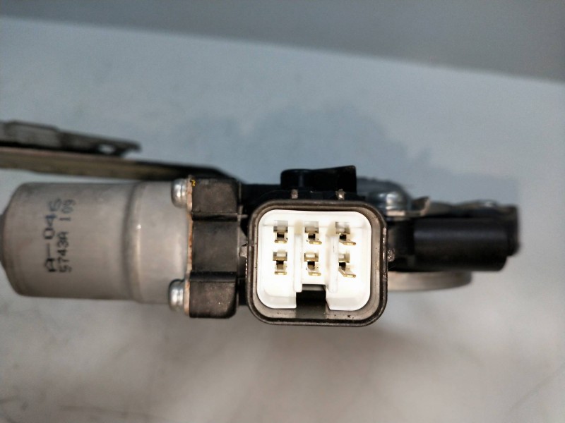 Recambio de elevalunas delantero derecho para mitsubishi lancer berlina (cy0) referencia OEM IAM 5743A109  4P