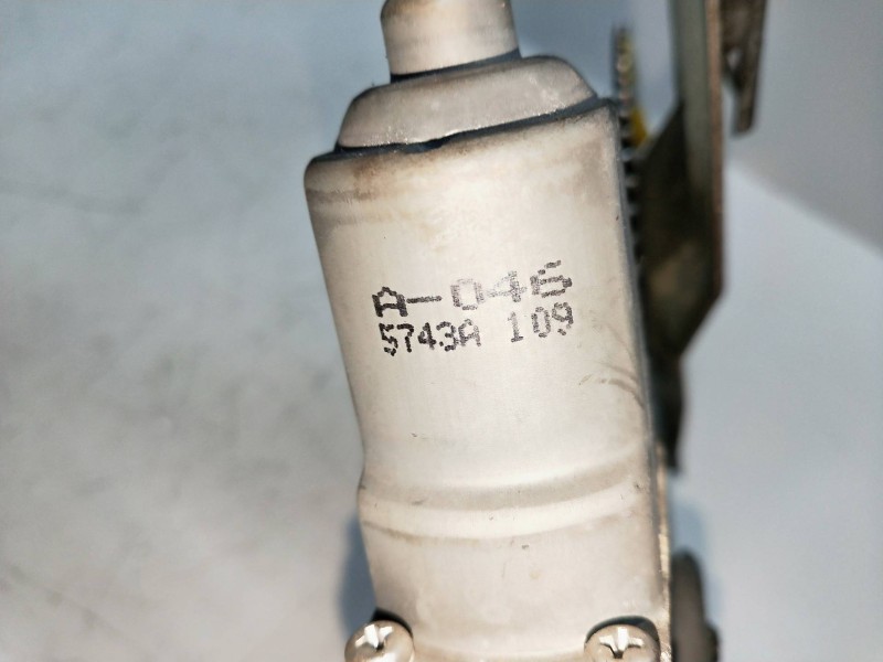 Recambio de elevalunas delantero derecho para mitsubishi lancer berlina (cy0) referencia OEM IAM 5743A109  4P