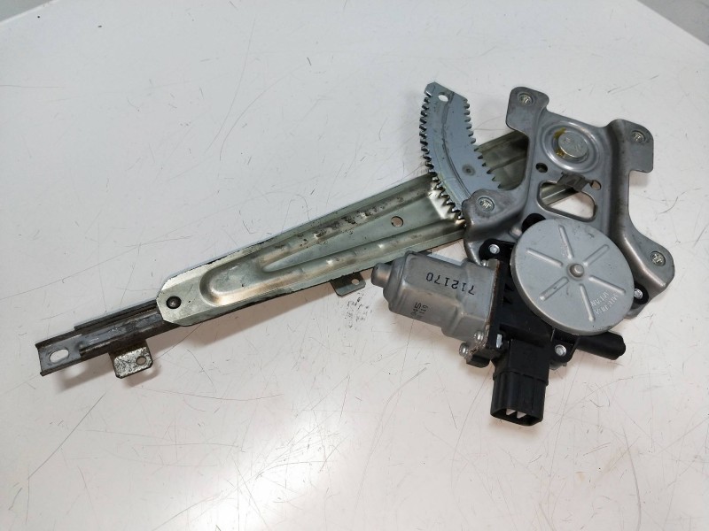 Recambio de elevalunas delantero izquierdo para mitsubishi lancer berlina (cy0) referencia OEM IAM 5743A110  4P