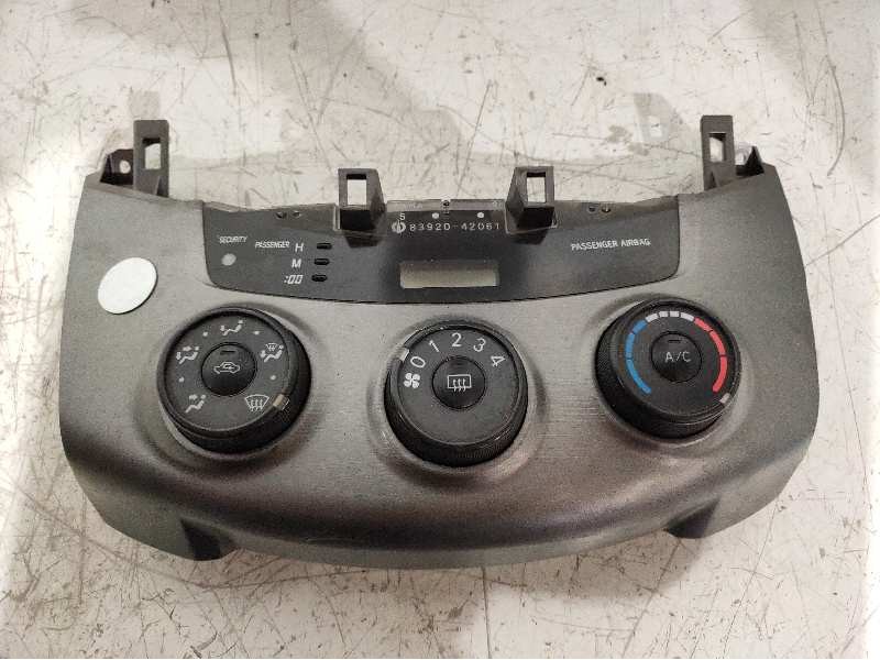 Recambio de mando calefaccion / aire acondicionado para toyota rav 4 (a3) active referencia OEM IAM 8392042061  