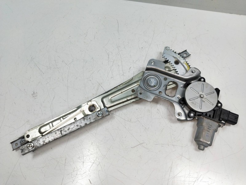 Recambio de elevalunas delantero derecho para mitsubishi lancer berlina (cy0) referencia OEM IAM 5713A086  4P Recambio de elevalunas delantero derecho para mitsubishi lancer berlina (cy0) referencia OEM IAM 5713A086  4P