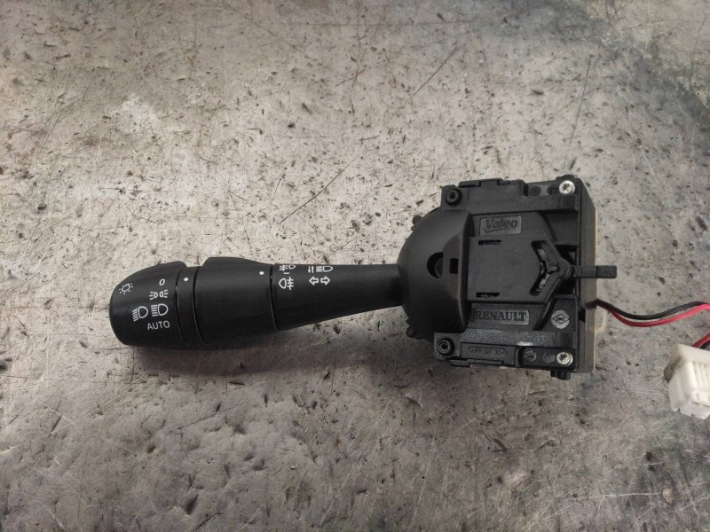 Recambio de mando luces para renault clio iv business referencia OEM IAM 255675887R  