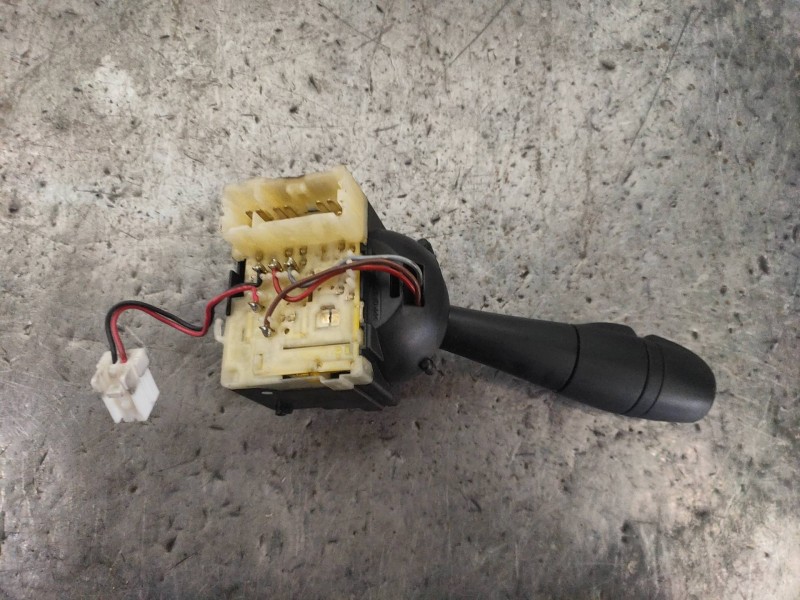 Recambio de mando luces para renault clio iv business referencia OEM IAM 255675887R  