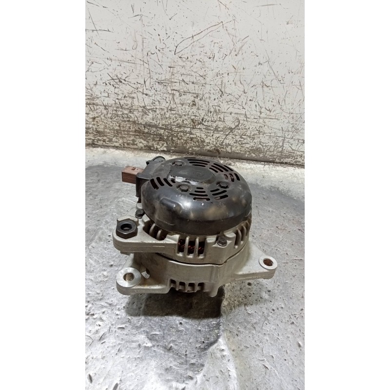 Recambio de alternador para kia sportage business 2wd referencia OEM IAM 373002A700 MS1042118840 