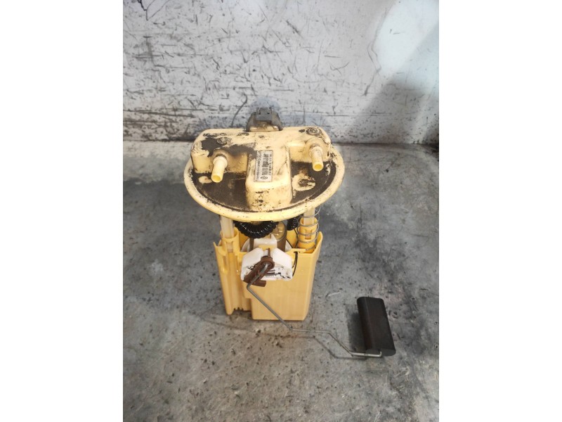 Recambio de bomba combustible para renault clio iv business referencia OEM IAM 09742989900 172626944R 