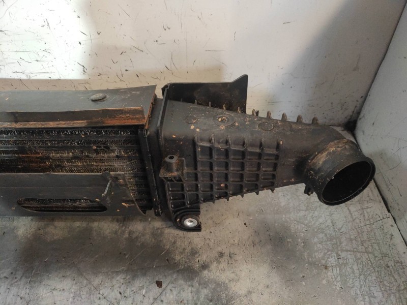 Recambio de intercooler para lancia thema gold referencia OEM IAM  68184210AA 