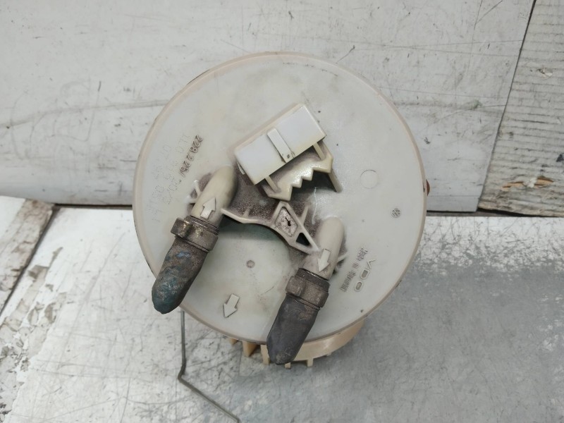 Recambio de bomba combustible para seat toledo (1l) base referencia OEM IAM 1L0919051E 228225203 