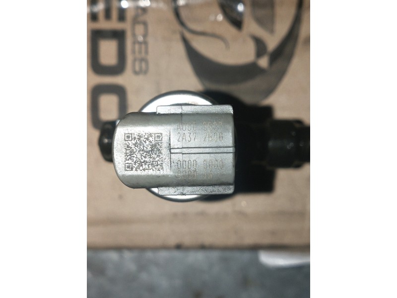 Recambio de inyector para mazda 6 berlina (gg) 2.0 diesel cat referencia OEM IAM 2A372B00  