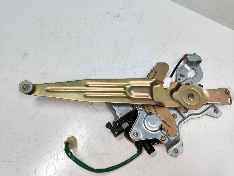 Recambio de elevalunas trasero izquierdo para mitsubishi montero sport (k90) 2.5 td cat referencia OEM IAM   5P