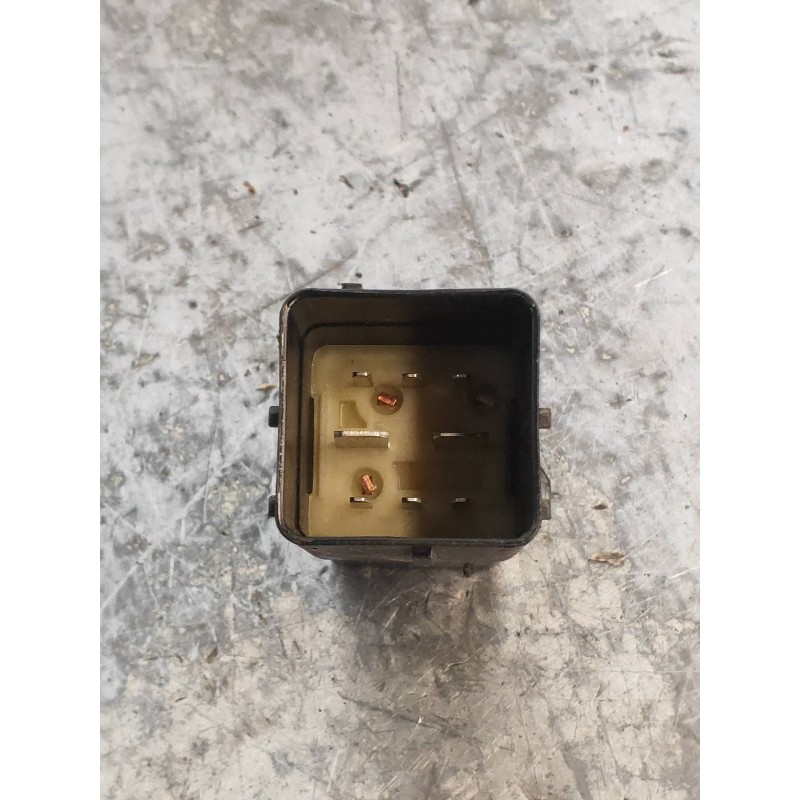 Recambio de caja precalentamiento para fiat scudo combi (272) l1h1 120 multijet (5 pl.) referencia OEM IAM 51252002 9640469680 