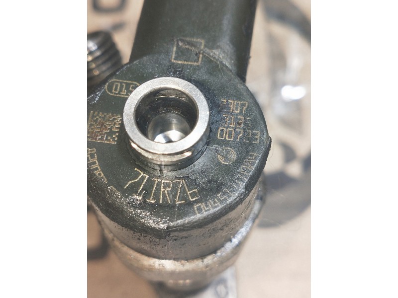 Recambio de inyector para renault laguna ii (bg0) dynamique referencia OEM IAM 3135 0445110084 