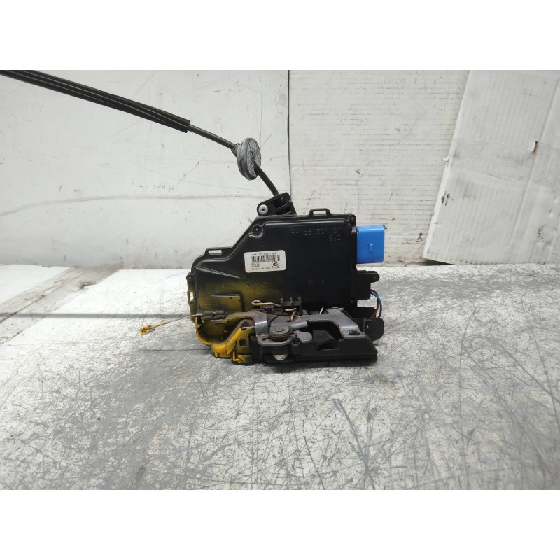 Recambio de motor cierre centralizado delantero derecho para volkswagen caddy ka/kb (2k) kombi referencia OEM IAM 3D1837016AC  5