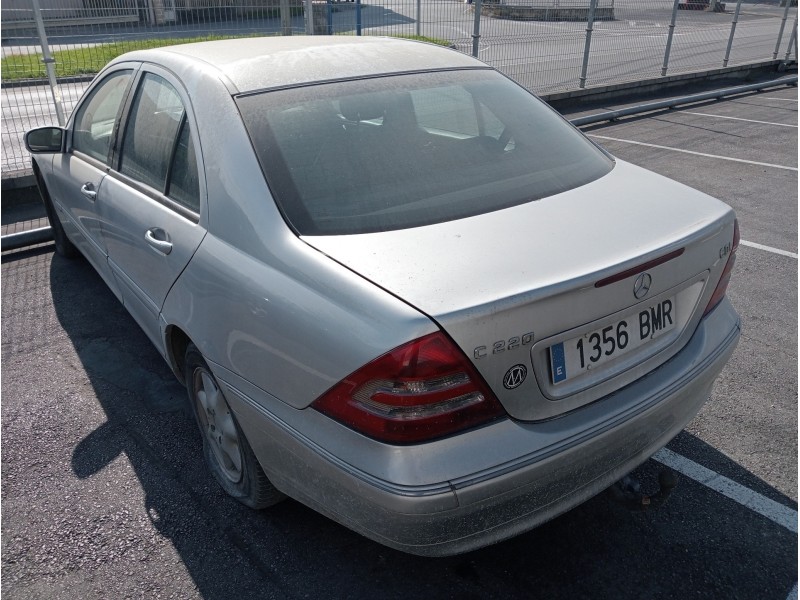 mercedes clase c (w203) berlina del año 2001