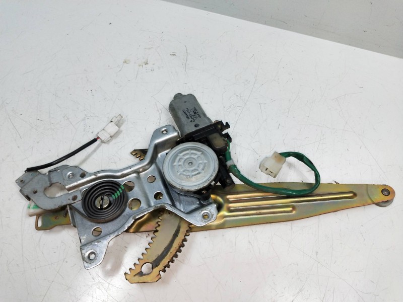 Recambio de elevalunas trasero izquierdo para mitsubishi montero sport (k90) referencia OEM IAM MR144537 0621006554 5P