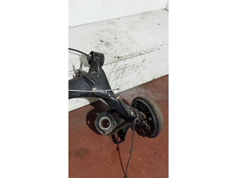 Recambio de puente trasero para volkswagen fox (5z1) básico referencia OEM IAM   TAMBOR / ABS