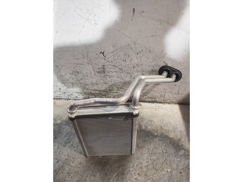 Recambio de radiador calefaccion / aire acondicionado para toyota yaris hsd active referencia OEM IAM   