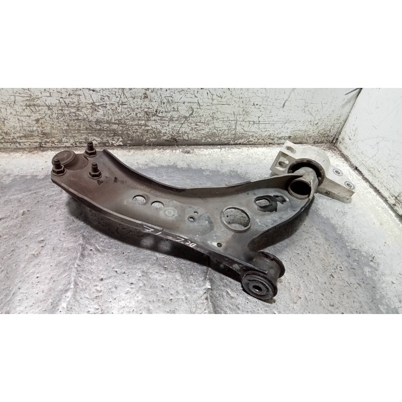 Recambio de brazo suspension inferior delantero izquierdo para volkswagen scirocco (137) 2.0 tdi (103kw) referencia OEM IAM   