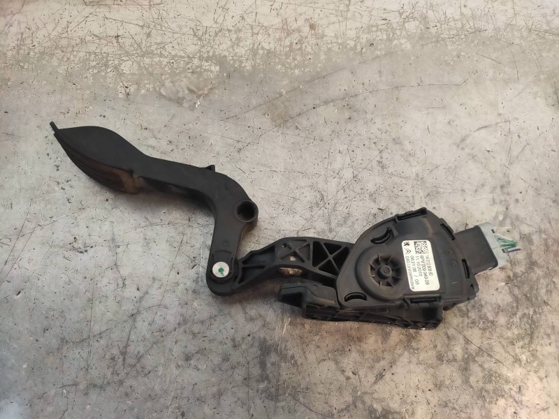 Recambio de potenciometro pedal para citroen jumpy hdi 120 29 l1h1 furg. referencia OEM IAM 1401280880 6PV00994909 