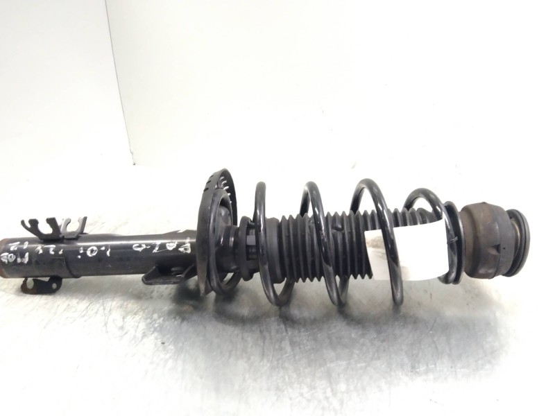 Recambio de amortiguador delantero derecho para volkswagen polo (6c1) trendline bluemotion referencia OEM IAM 6C0413031AH  
