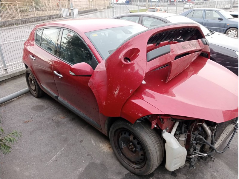 renault megane iii berlina 5 p del año 2009