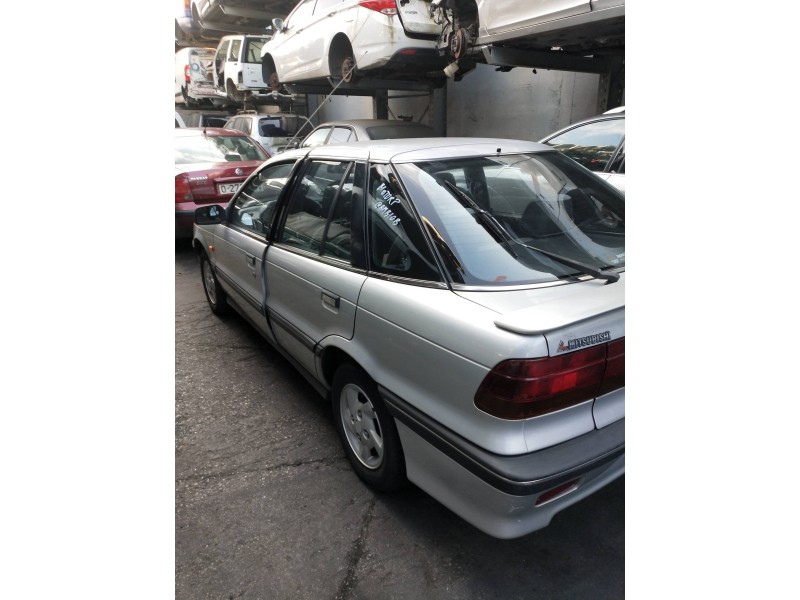 mitsubishi lancer berlina (c60a/c70a) del año 1992