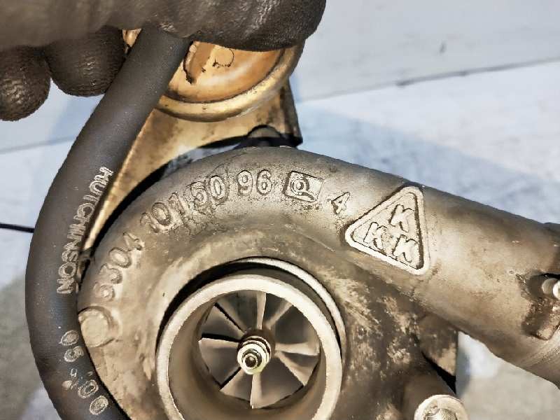 Recambio de turbocompresor para peugeot 206 berlina 2.0 hdi cat referencia OEM IAM K03333821   Recambio de turbocompresor para peugeot 206 berlina 2.0 hdi cat referencia OEM IAM K03333821