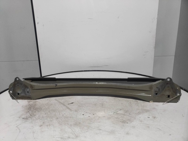 Recambio de refuerzo paragolpes trasero para toyota yaris hsd active referencia OEM IAM   