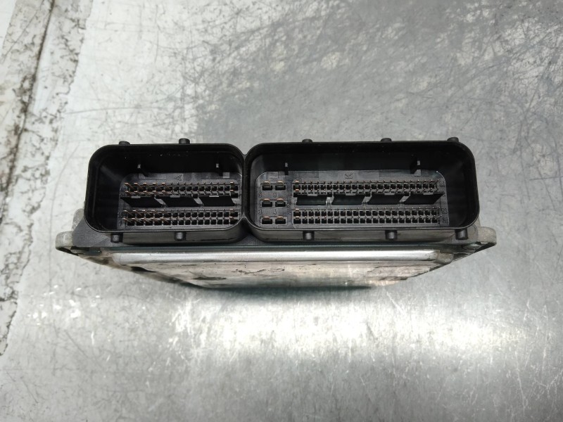 Recambio de centralita motor uce para volkswagen golf v berlina (1k1) highline referencia OEM IAM 0281011900 03G906016CB EDC16U1