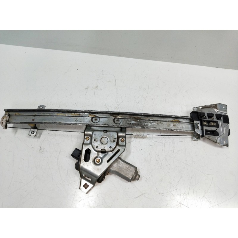 Recambio de elevalunas delantero derecho para mitsubishi montero (v60/v70) 3.2 di-d cat referencia OEM IAM MN117078 0620200700 3