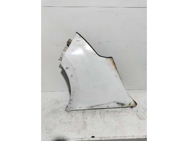 Recambio de aleta delantera izquierda para renault master kasten l3h3 gka 3,5t referencia OEM IAM   