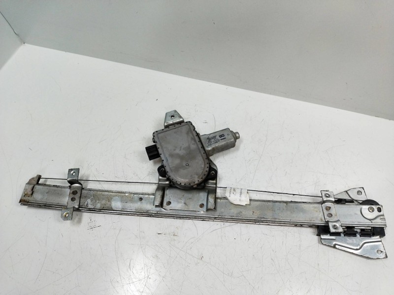 Recambio de elevalunas delantero derecho para mitsubishi montero (v60/v70) 3.2 di-d cat referencia OEM IAM MN117078 0620200700 3