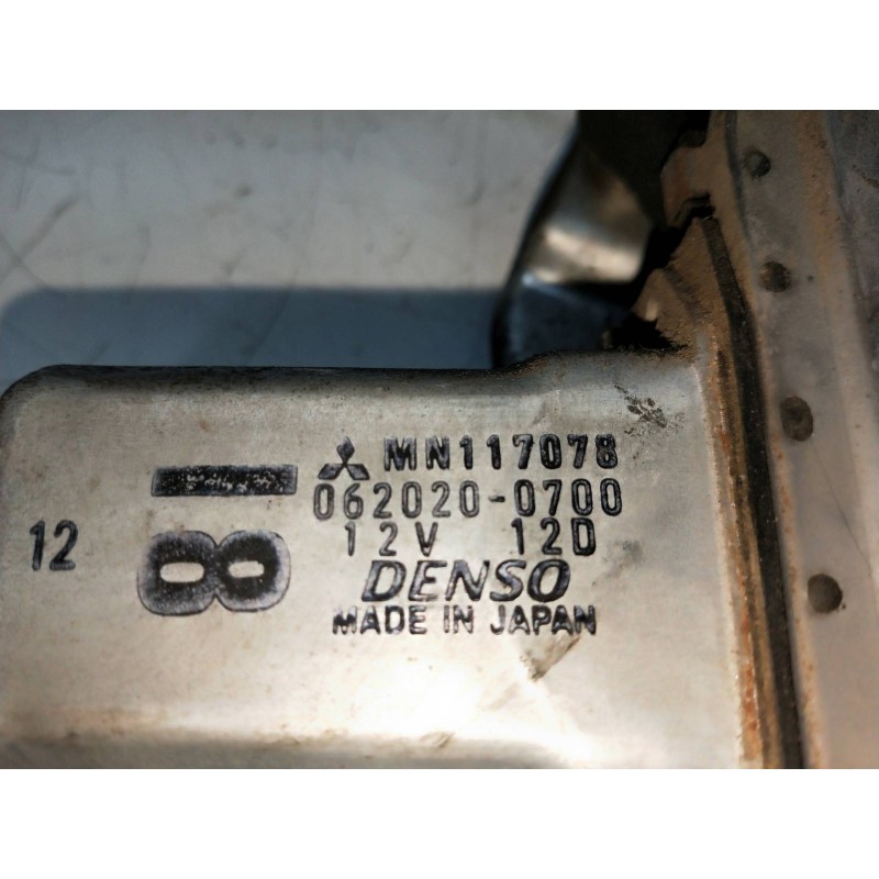 Recambio de elevalunas delantero derecho para mitsubishi montero (v60/v70) 3.2 di-d cat referencia OEM IAM MN117078 0620200700 3