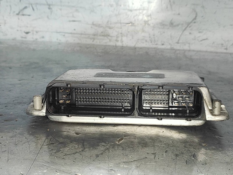 Recambio de centralita motor uce para volkswagen polo (9n3) advance referencia OEM IAM 0281012195 045906019CA 