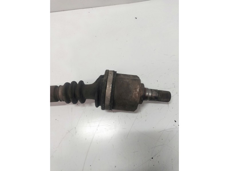 Recambio de transmision delantera izquierda para renault espace iv (jk0) dynamique referencia OEM IAM 8200387408  
