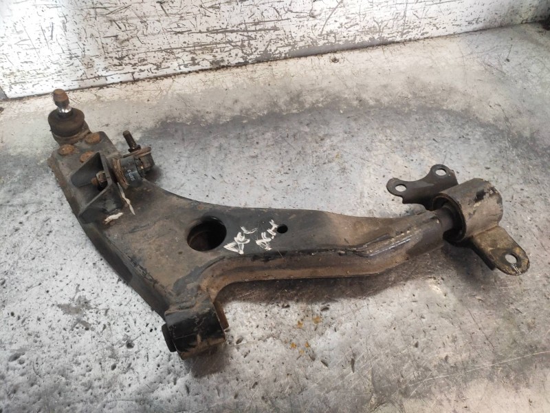Recambio de brazo suspension inferior delantero derecho para chevrolet evanda cdx referencia OEM IAM   
