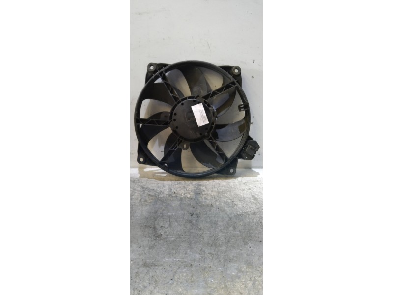 Recambio de electroventilador para renault megane iii berlina 5 p dynamique referencia OEM IAM MM1118V 214810028R 