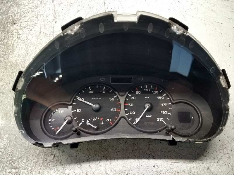 Recambio de cuadro instrumentos para citroen berlingo 1.6 hdi 75 sx familiar referencia OEM IAM 9662744380 000822002 