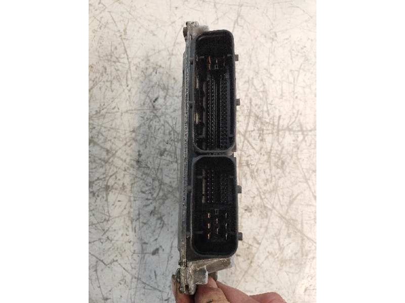 Recambio de centralita motor uce para seat toledo (5p2) 1.6 referencia OEM IAM 5WP40371 06A906033HE 