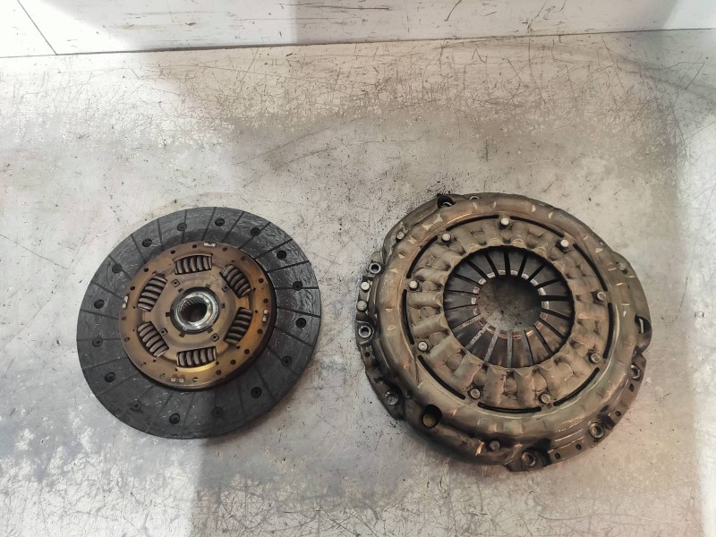 Recambio de kit embrague para nissan navara pick-up (d40m) doble cab se 4x4 referencia OEM IAM   