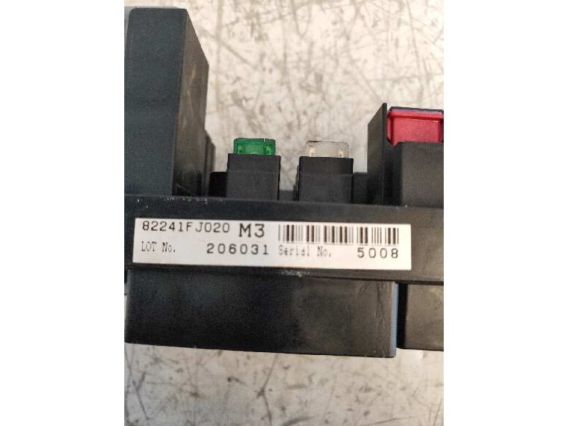 Recambio de caja reles / fusibles para subaru xv executive referencia OEM IAM 82241FJ020 206031 M3 5008