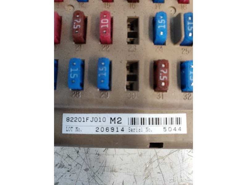 Recambio de caja reles / fusibles para subaru xv executive referencia OEM IAM 82201FJ010 206914 M2 5044
