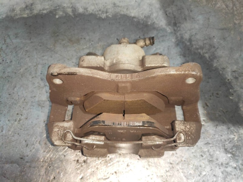 Recambio de pinza freno delantera derecha para toyota yaris hsd active referencia OEM IAM   
