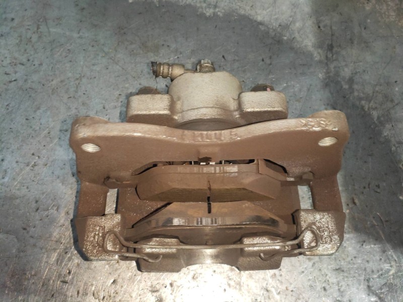 Recambio de pinza freno delantera izquierda para toyota yaris hsd active referencia OEM IAM   