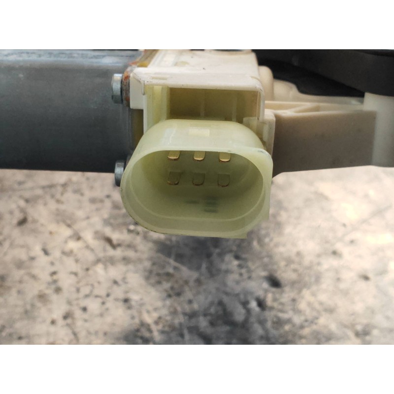 Recambio de elevalunas delantero derecho para bmw serie 5 lim. (f10) 525d referencia OEM IAM 914547102 72481720 72715649 5133718